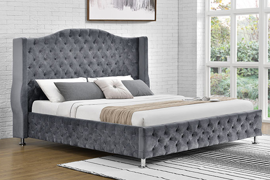 1268 Luxury Style Fabric upholstery Upholstered Bed
