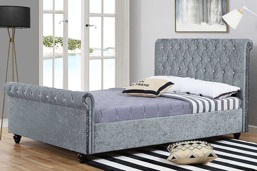 1366 Modern Sleigh Bed Velvet Fabric Upholstered Bed