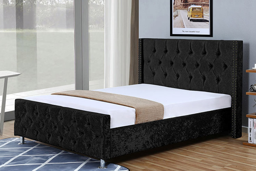 1357 Wooden frame leather material Upholstered Bed