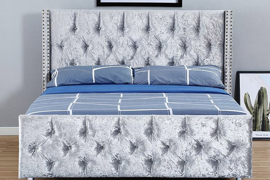 1357 Wooden frame leather material Upholstered Bed
