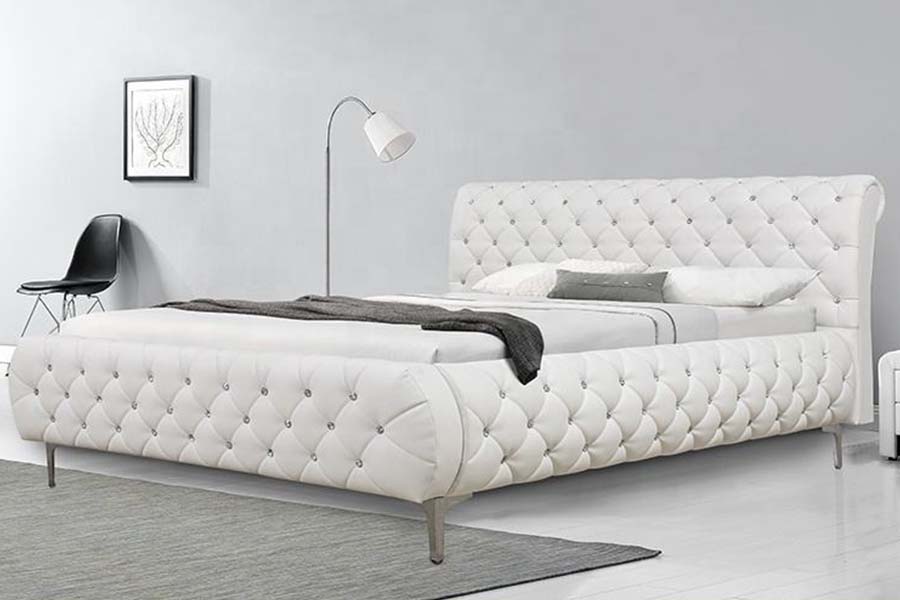 1586 White PU Leather Soft Wooden Frame Upholstered Bed