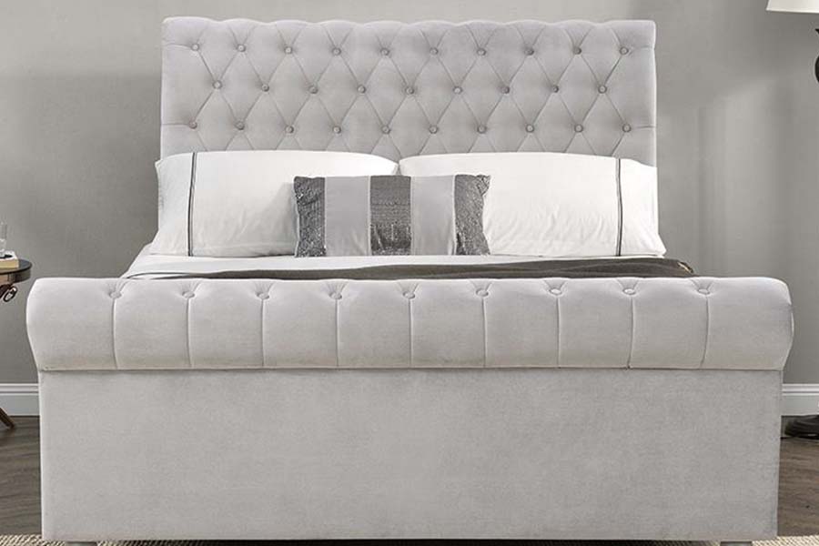 1563 Classical Sliver Sleigh Bed Upholstered Bed