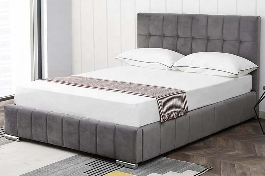 1555 Square Block Headboard Velvet Fabric Upholstered Bed