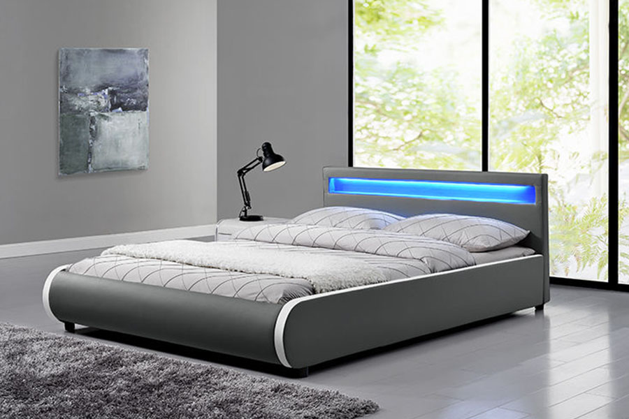 1125-1 Double PU Leather Solid Wood Upholstered Bed