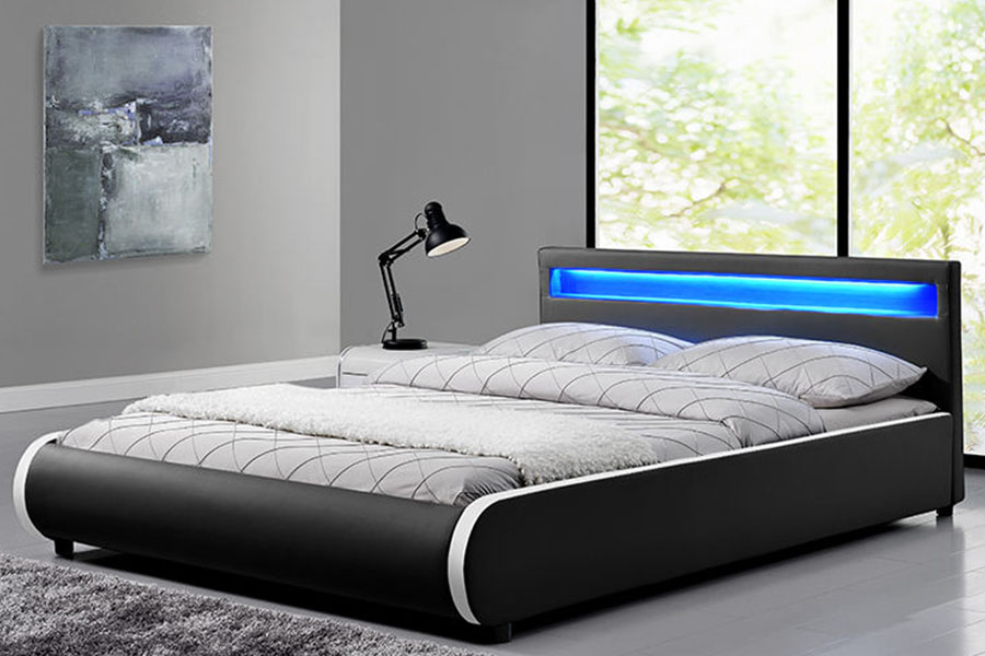 1125-1 Double PU Leather Solid Wood Upholstered Bed