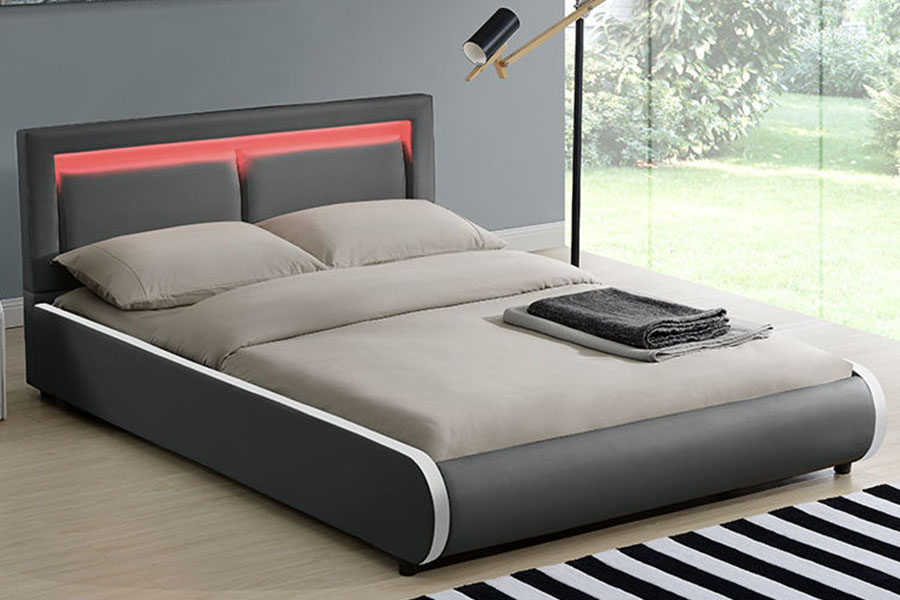 1124-1 Modernong European LED Cushioned Leather Upholstered Bed Frame